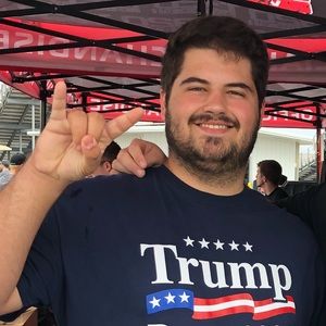 Meet your Posher, Cole